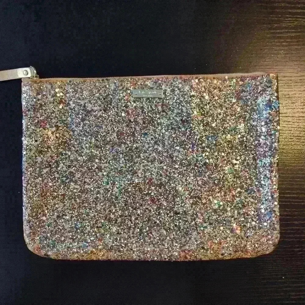 Kate Spade Gia Pouch/Clutch